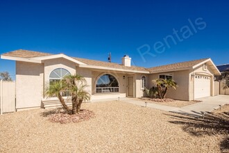 3677 Tarpon Plaza in Lake Havasu City, AZ - Building Photo - Building Photo