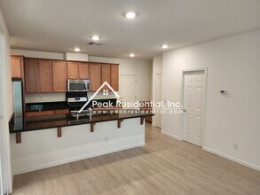 10843 Arrington Dr in Rancho Cordova, CA - Building Photo - Building Photo