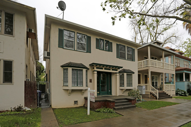 1810 G St in Sacramento, CA - Building Photo - Building Photo