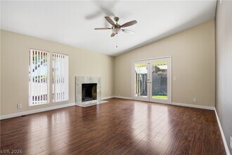 5221 Percheron St in Las Vegas, NV - Building Photo - Building Photo