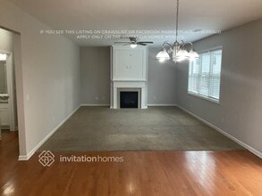 6192 Stonelake Dr SW in Atlanta, GA - Foto de edificio - Building Photo