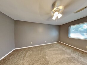 6903 Stoney River Dr in Spring, TX - Building Photo - Building Photo