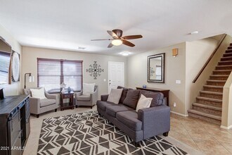 1554 S Danielson Way in Chandler, AZ - Foto de edificio - Building Photo