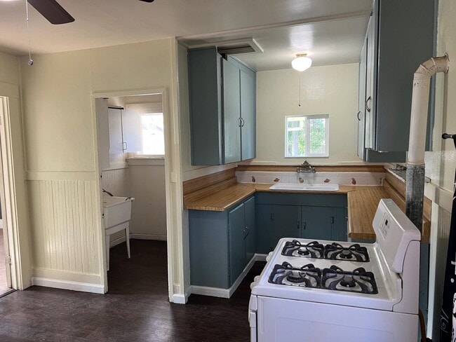 22771 Inyo St in Hayward, CA - Building Photo - Building Photo