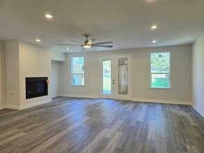 12809 Andromeda Ct in Willis, TX - Building Photo - Building Photo