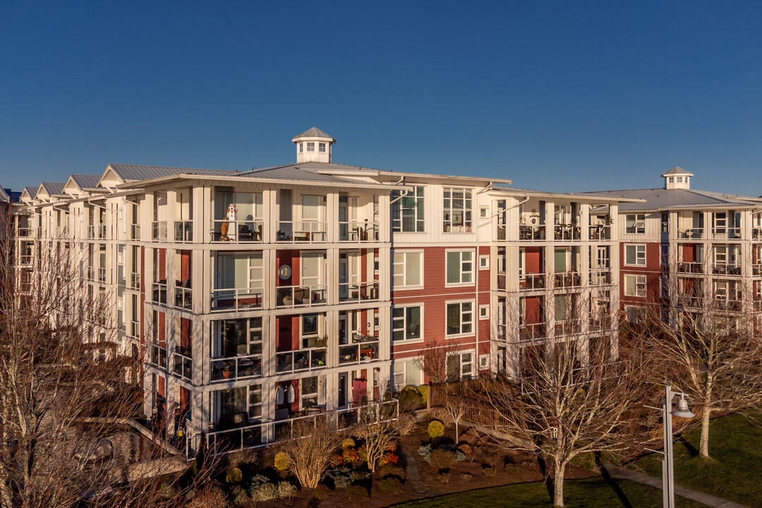 Copper Sky in Richmond, BC - Building Photo