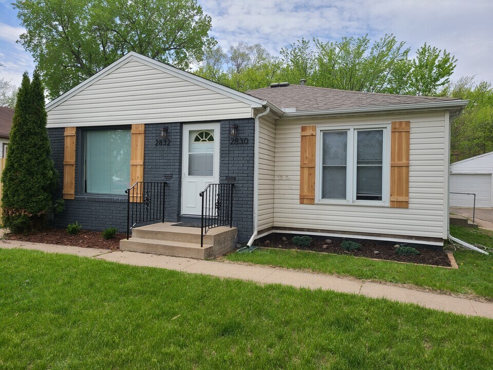 2832 Texas Avenue South in St. Louis Park, MN - Foto de edificio