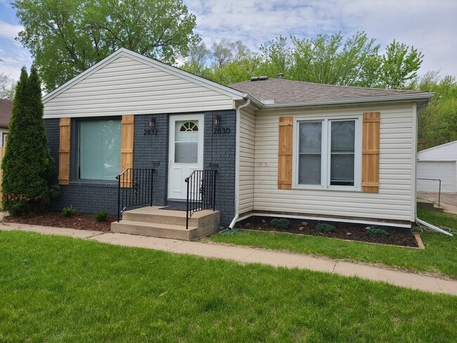 property at 2832 Texas Avenue South