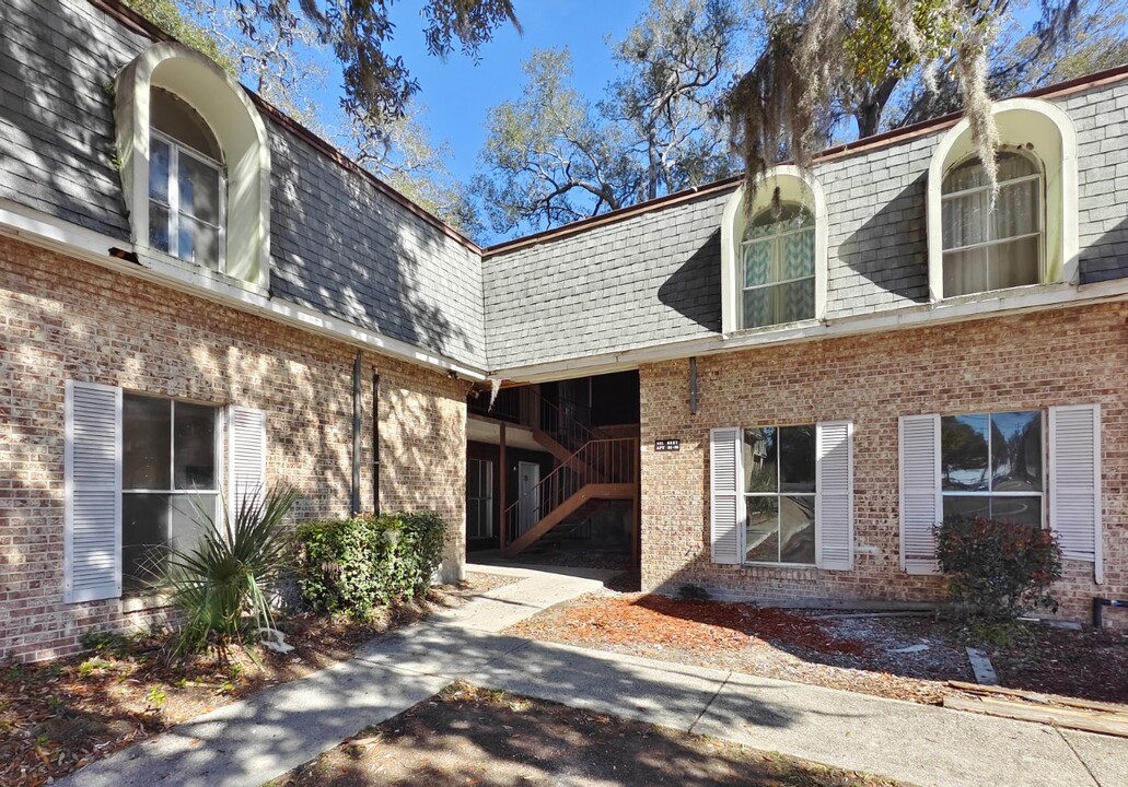 Grand Oaks in Jacksonville, FL - Foto de edificio