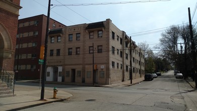 1202 Wood St in Wilkinsburg, PA - Building Photo - Building Photo