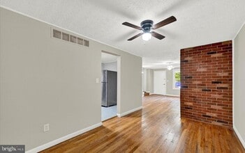 1016 Foxcroft Ln in Essex, MD - Building Photo - Building Photo