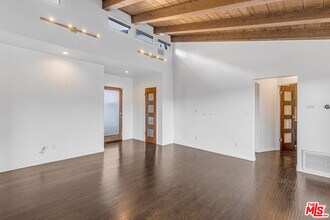 3476 Troy Dr in Los Angeles, CA - Building Photo - Building Photo