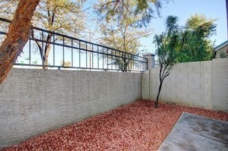 2027 E University Dr-Unit -UNIT 101 in Tempe, AZ - Building Photo - Building Photo