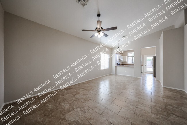 3533 W Sousa Ct in Anthem, AZ - Foto de edificio - Building Photo