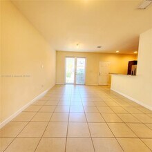 17008 SW 95th Terrace in Miami, FL - Building Photo - Building Photo