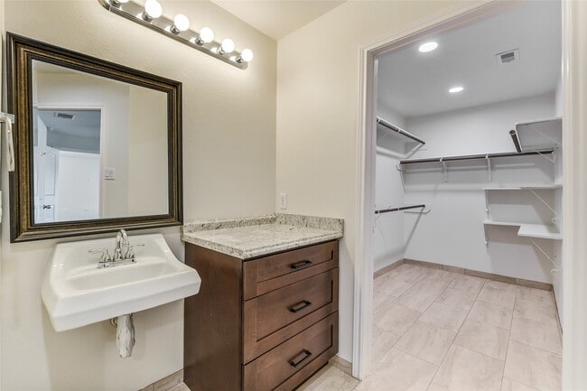 2023 Louetta Mist Dr