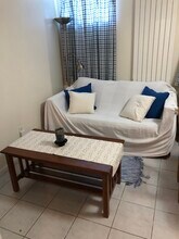 56 Hobson St, Unit 1 in Boston, MA - Building Photo - Building Photo
