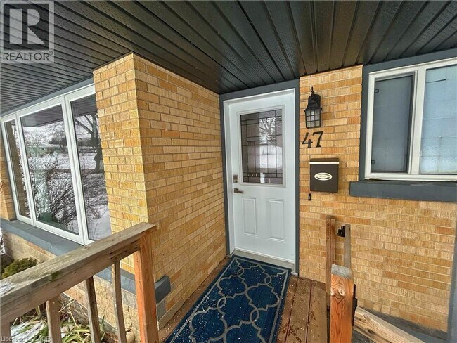 47 Harber Ave in Kitchener, ON - Building Photo - Building Photo