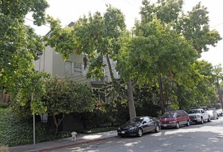 St Andrew Park in Oakland, CA - Foto de edificio - Building Photo
