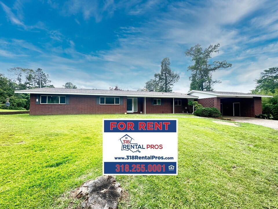 600 Robert St in Ruston, LA - Building Photo