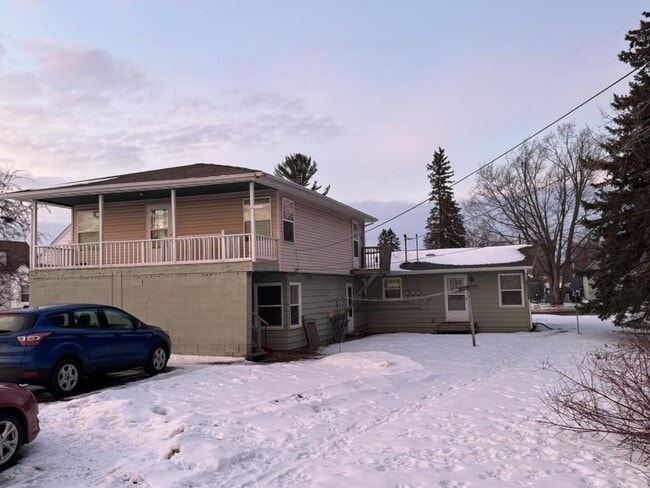 property at 1522 N 28th St