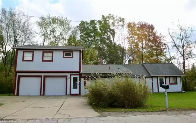 property at 976 Newell St