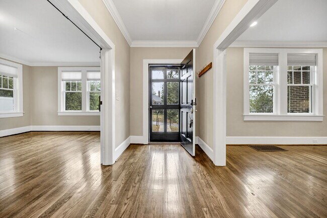 1701 Pinewood Dr in Columbia, SC - Building Photo - Building Photo