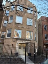 7726 N Paulina St #1, Unit 2 in Chicago, IL - Building Photo