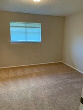 209 Hawaii St in Van, TX - Building Photo - Building Photo