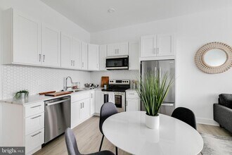 2201 Washington Ave in Philadelphia, PA - Building Photo - Building Photo