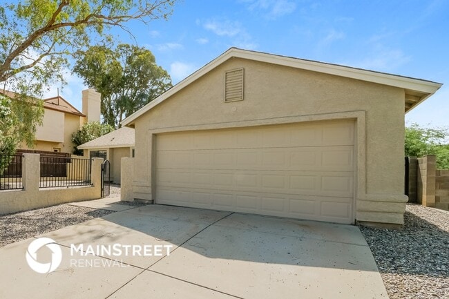 property at 5055 Nighthawk Way