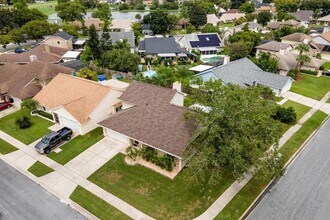 601 Tomlinson Terrace in Lake Mary, FL - Foto de edificio - Building Photo