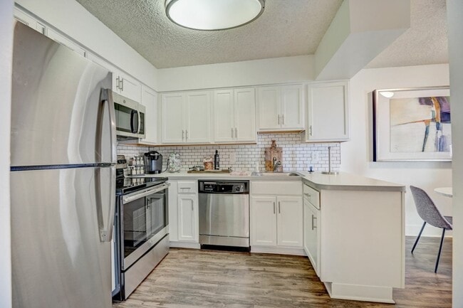 Arrive 2801 in Alexandria, VA - Foto de edificio - Interior Photo