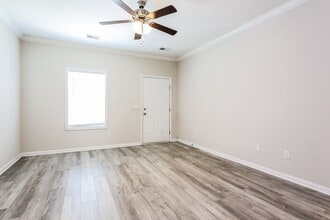 136 Highland Park Ct in Easley, SC - Building Photo - Building Photo