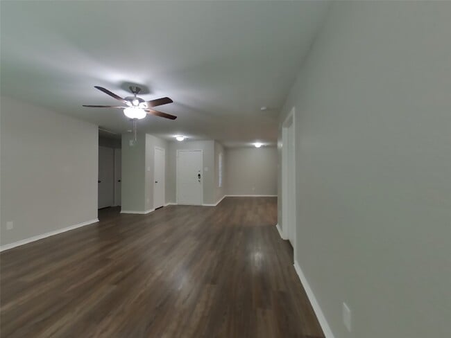 814 Lightningbug Ln in Conroe, TX - Building Photo - Building Photo