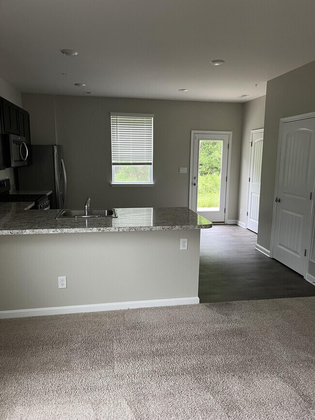 401 Wood Duck Dr in Cambridge, MD - Foto de edificio - Building Photo