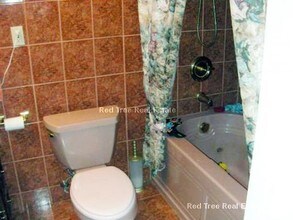 178 Lake Shore Rd-Unit -1 in Boston, MA - Building Photo - Building Photo