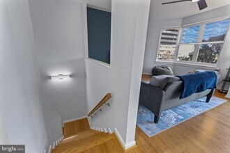 301 S Reynolds St in Alexandria, VA - Building Photo - Building Photo