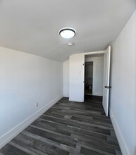633 W 53rd St in Los Angeles, CA - Building Photo - Building Photo