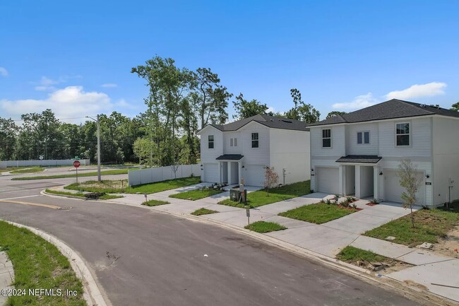 832 Hartshill Pl in Jacksonville, FL - Building Photo - Building Photo