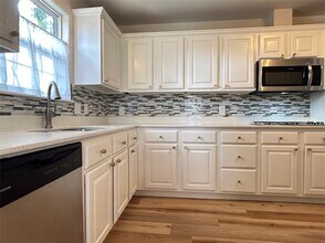 12 Valley View Cir in Bentonville, AR - Building Photo - Building Photo