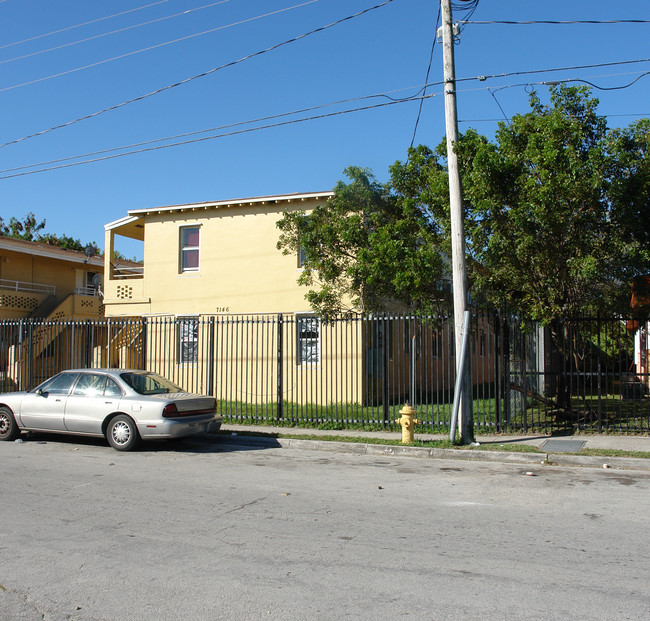 7146 NW 14th Pl in Miami, FL - Building Photo - Building Photo