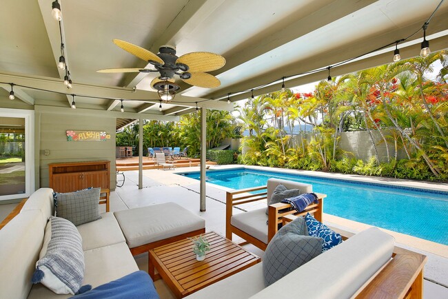 property at 220 Kailua Rd