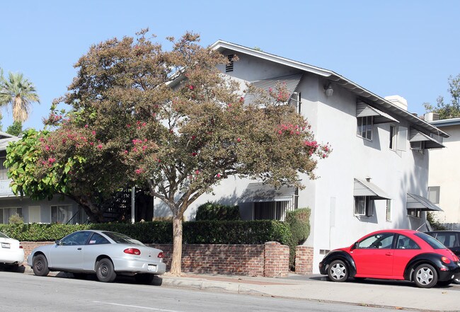 180 S Madison Ave in Pasadena, CA - Foto de edificio - Building Photo