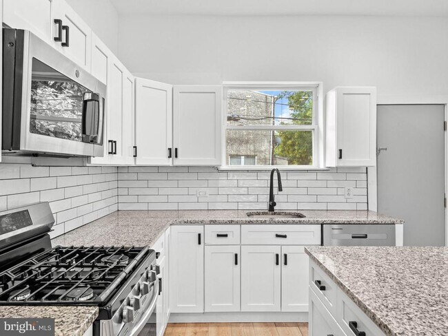 1606 Wharton St in Philadelphia, PA - Building Photo - Building Photo