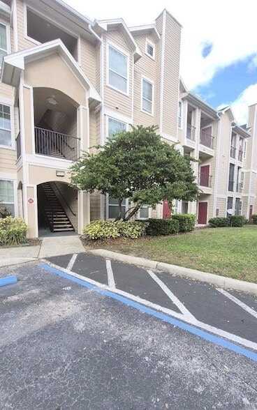 1990 Erving Cir in Ocoee, FL - Foto de edificio - Building Photo