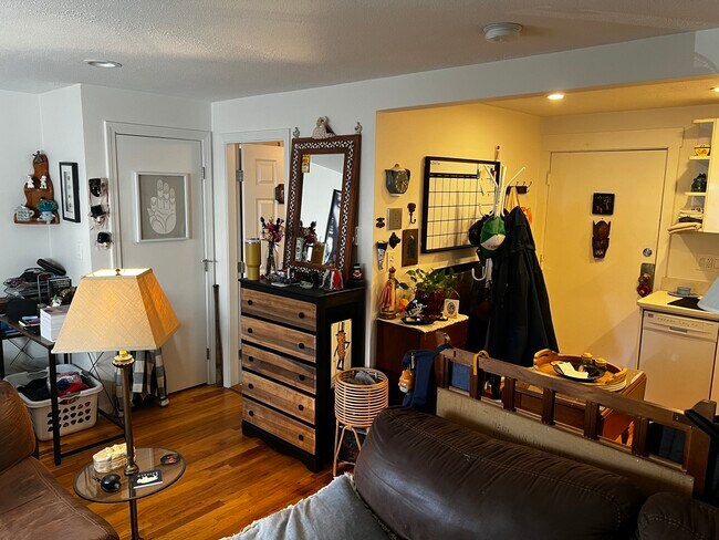 25 Aston Rd, Unit 17 in Boston College, MA - Building Photo - Building Photo