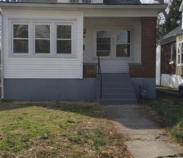 property at 660 S 42nd St