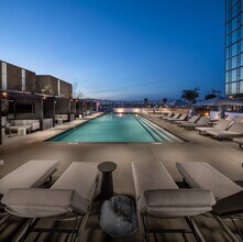 ARQ in Los Angeles, CA - Foto de edificio - Building Photo