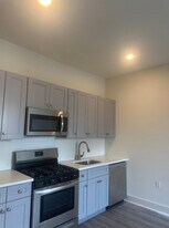 320 South St, Unit 2 in Philadelphia, PA - Building Photo